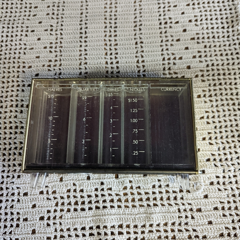 Vintage 1950's Bankers Utilities Company INC. Bank With Key